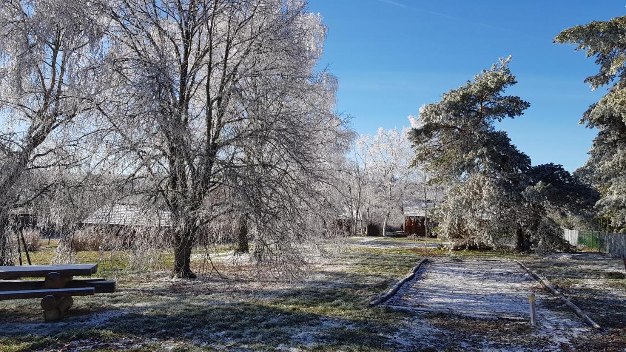 Reves De Bois Villa Loubeyrat Exteriör bild